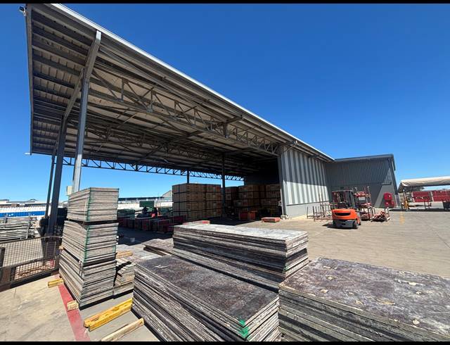 1,500M² WAREHOUSE TO LET IN BLACKHEATH INDUSTRIAL